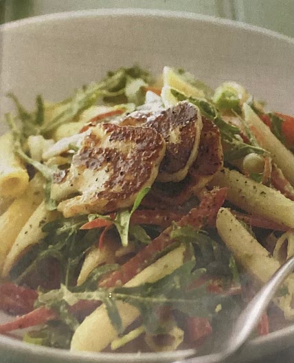 Chicken, Pesto and halloumi pasta 
