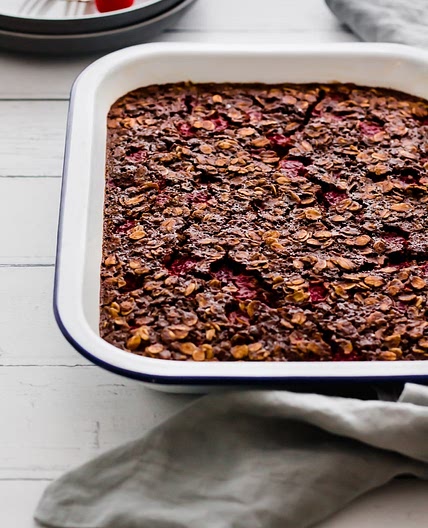 Chocolate Raspberry Baked Oatmeal