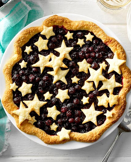 Star-Studded Blueberry Pie