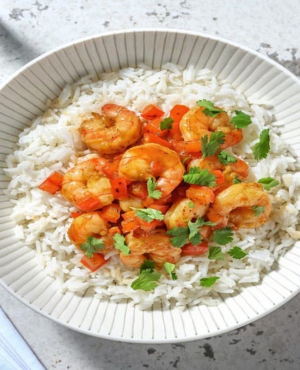 Crevettes sautées au miel & gingembre avec du poivron & du riz parfumé