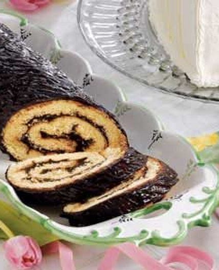 Lincoln Log Cake