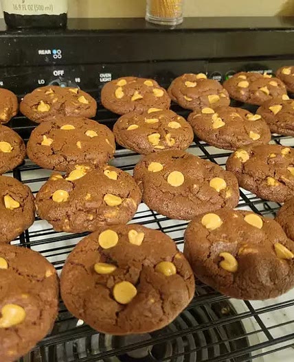 Peanut Butter Chocolate Chip Cookies