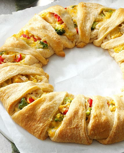 Chicken Crescent Wreath