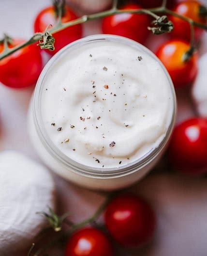 5-Minute Pizza Aioli [The Yummiest Dipping Sauce]