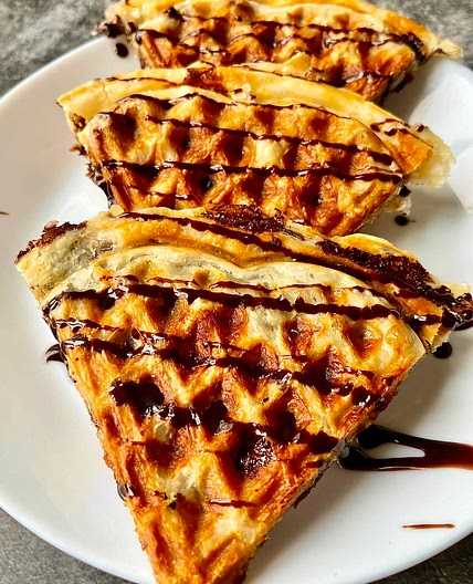3 Ingredient Banana Fudge Waffles 