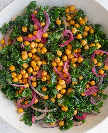 Low-Carb Kale Chickpea Salad with Lemon Vinaigrette Dressing