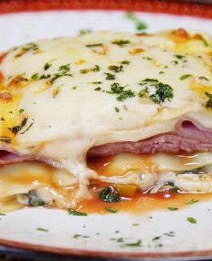 Lasaña de jamón y queso