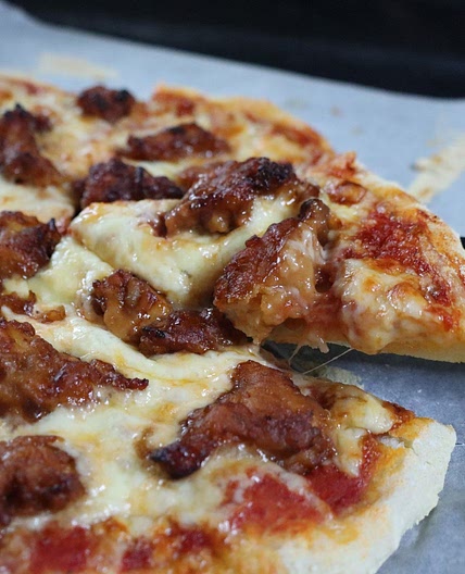 General Tso's Chicken Pizza