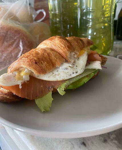 Salmon croissant