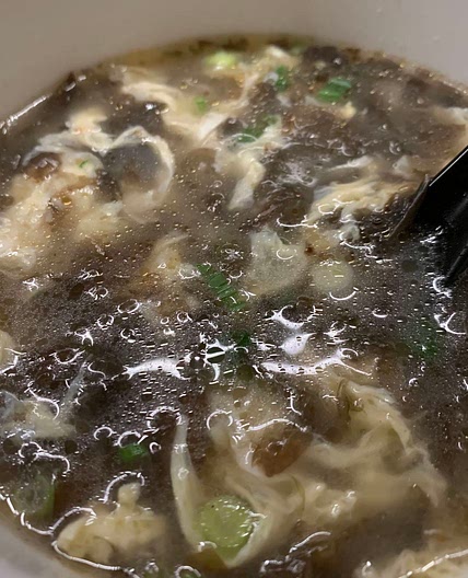 Seaweed eggdrop soup