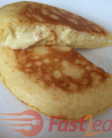 10 Minutes Cheese Pancake (or Brazilian Pão de Queijo) Fast2eat