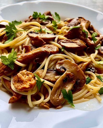 15 Minute Soy Mushroom Spaghetti  