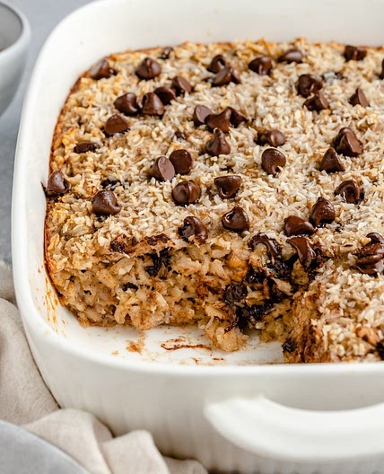 Chunky Monkey Banana Baked Oatmeal