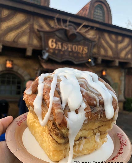Gaston’s Giant Cinnamon Rolls 