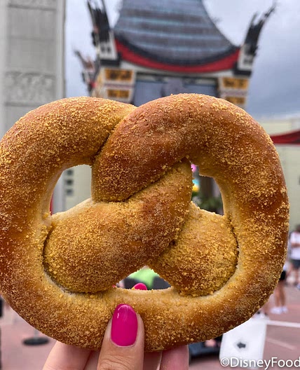 Pretzels with Cream Cheese Filling
