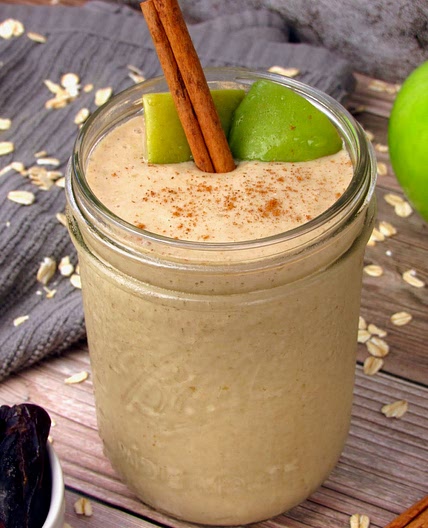 Caramel Apple Smoothie (Vegan)
