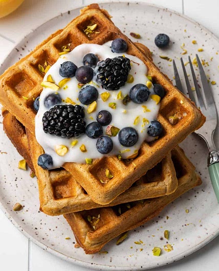 Easy Oat Flour Waffles (Gluten Free)