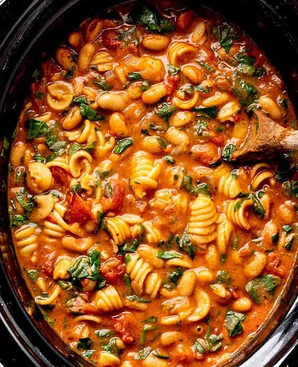 Hearty Italian White Bean Soup Recipe {Crockpot}