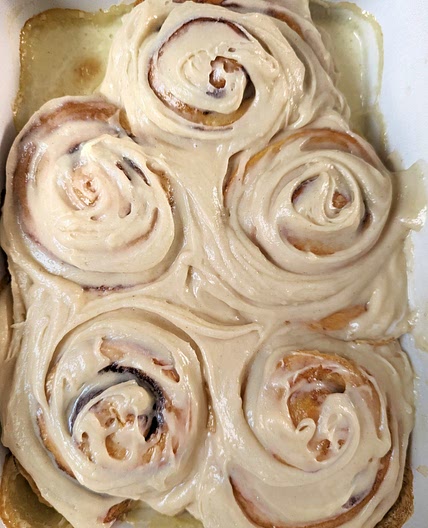 Cinnamon Rolls with Heavy Cream
