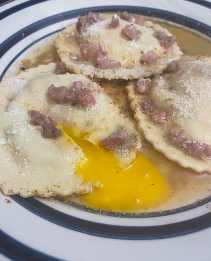 Raviolo al uovo