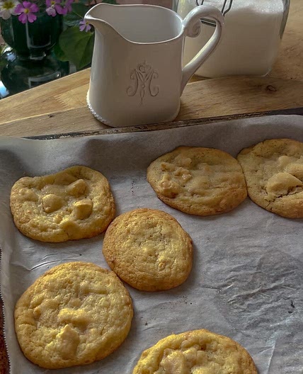 Caramilk cookies