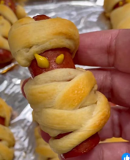 Hot dog mummies