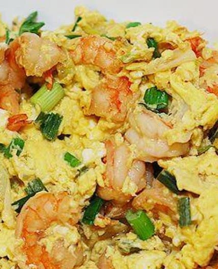 Revuelto de verduras y gambas