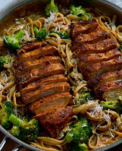 Chicken & Broccoli Fettuccine 