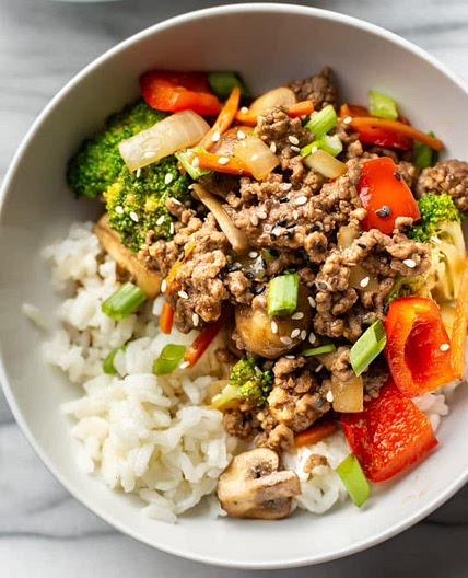 Ground beef stir-fry with vegetables