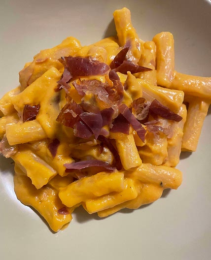 Pasta zucca, ricotta e speck