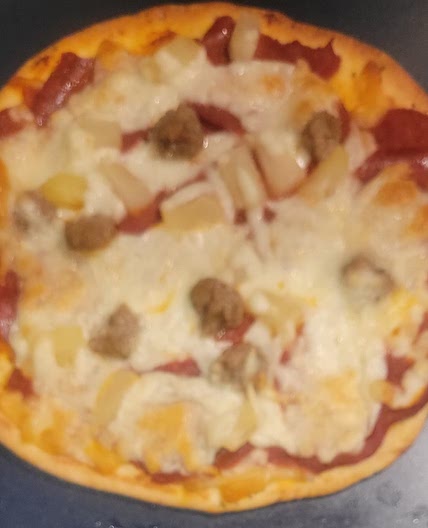 ⭐️👍 White Sauce: Greek Pita Pizza 👍⭐️
