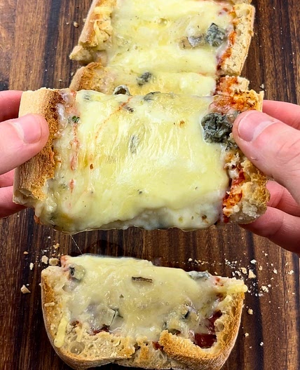 Quattro formaggi Sandwich