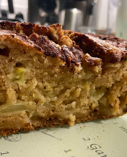 Apple & Cinnamon Loaf Cake