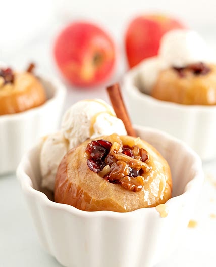 Crock Pot Stuffed Apples