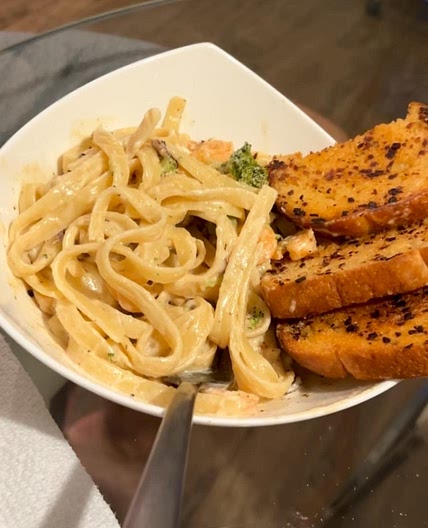 Broccoli and Shrimp Alfredo