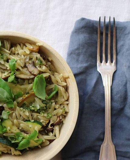 Mushroom and courgette orzo 'risotto'