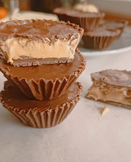 No Bake Chocolate Caramel Cups