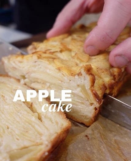🍏✨ Delicious Invisible Apple Cake Recipe ✨🍏