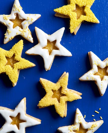 Lemon Curd Linzer Stars