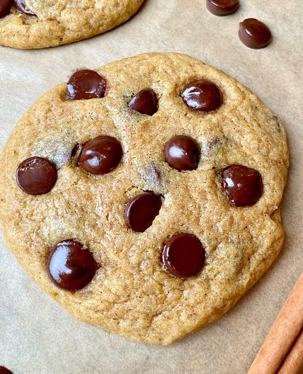 Vegan Pumpkin Chocolate Chip Cookies