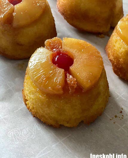 Mini Pineapple Upside Down Cakes | InesKohl Kitchen