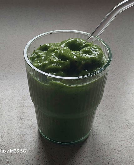 Detox green smoothie