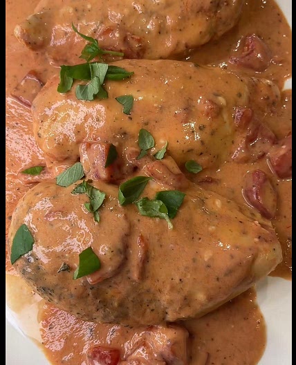 Crock Pot Tomato Basil Chicken 