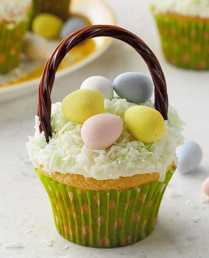 Cupcake Easter Baskets