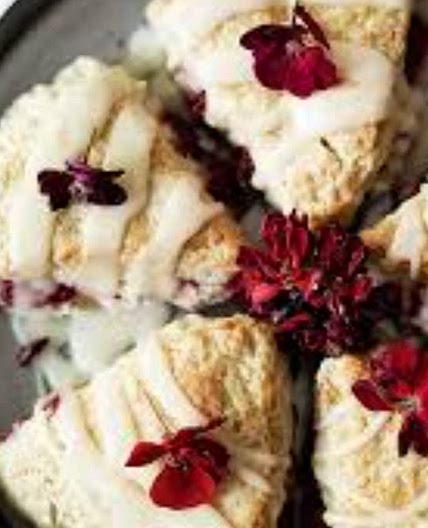 Scones de frambuesas y moras