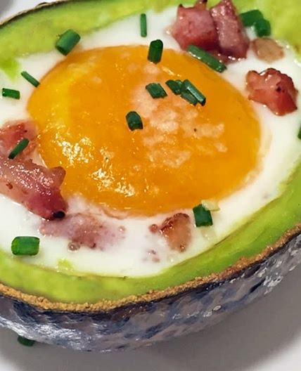 Huevos de angel con aguacate