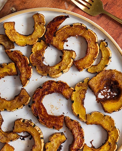 Cinnamon Maple Cardamom Roasted Delicata Squash