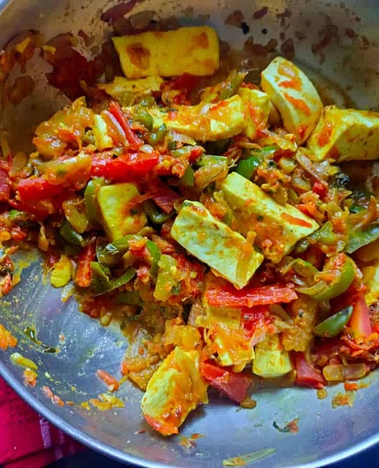 Best Paneer Jalfrezi Recipe (Easy Restaurant Style Recipe)