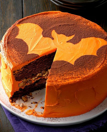 So-Easy-It's-Spooky Bat Cake