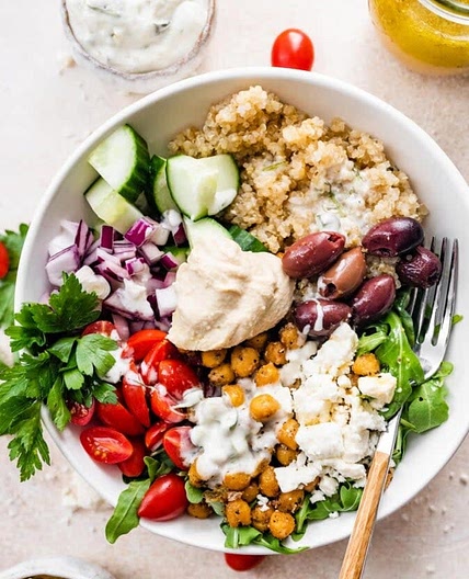 Slow-Carb Mediterranean Veggie Quinoa Bowl